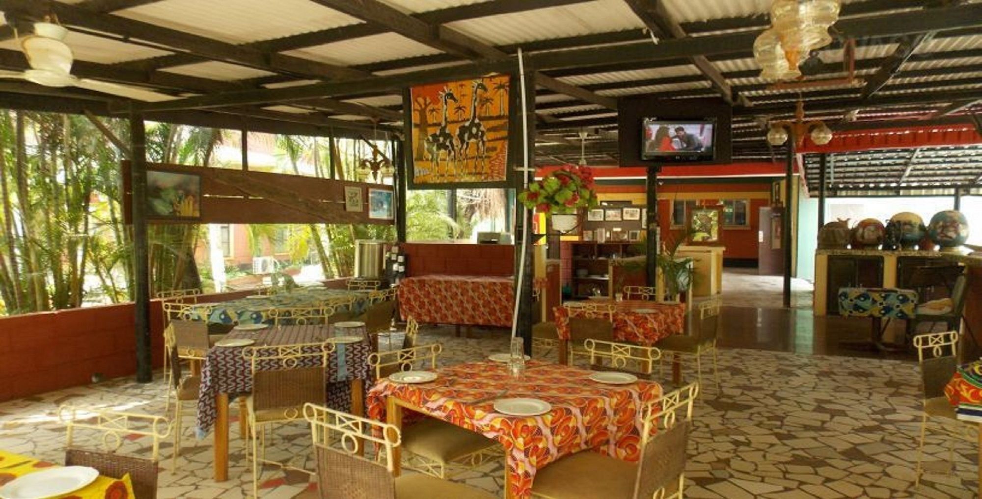 Whispering Palms Resort Magbon 外观 照片