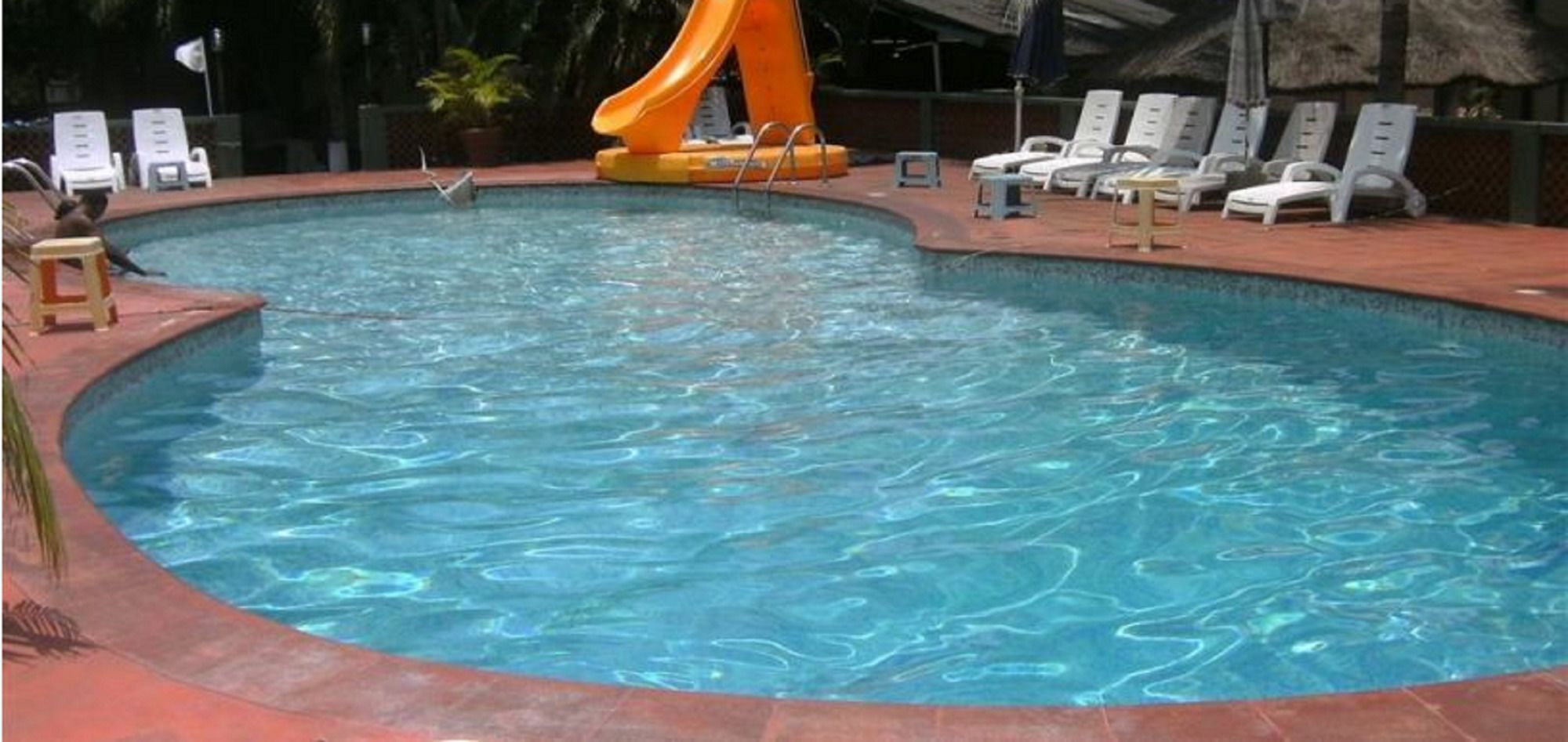 Whispering Palms Resort Magbon 外观 照片